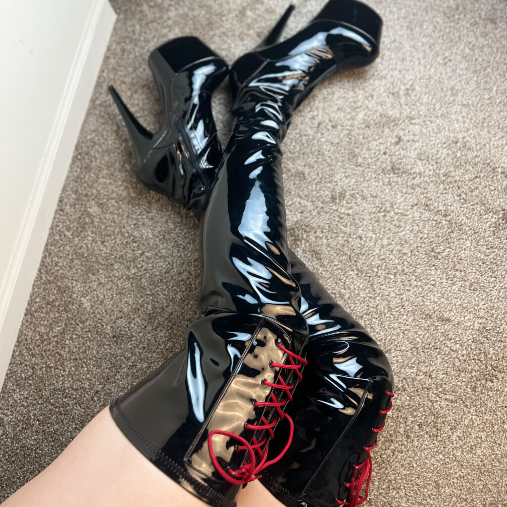 Me wearing thigh-high patent platform boots with red laces (Pleaser Adore-4001WR)